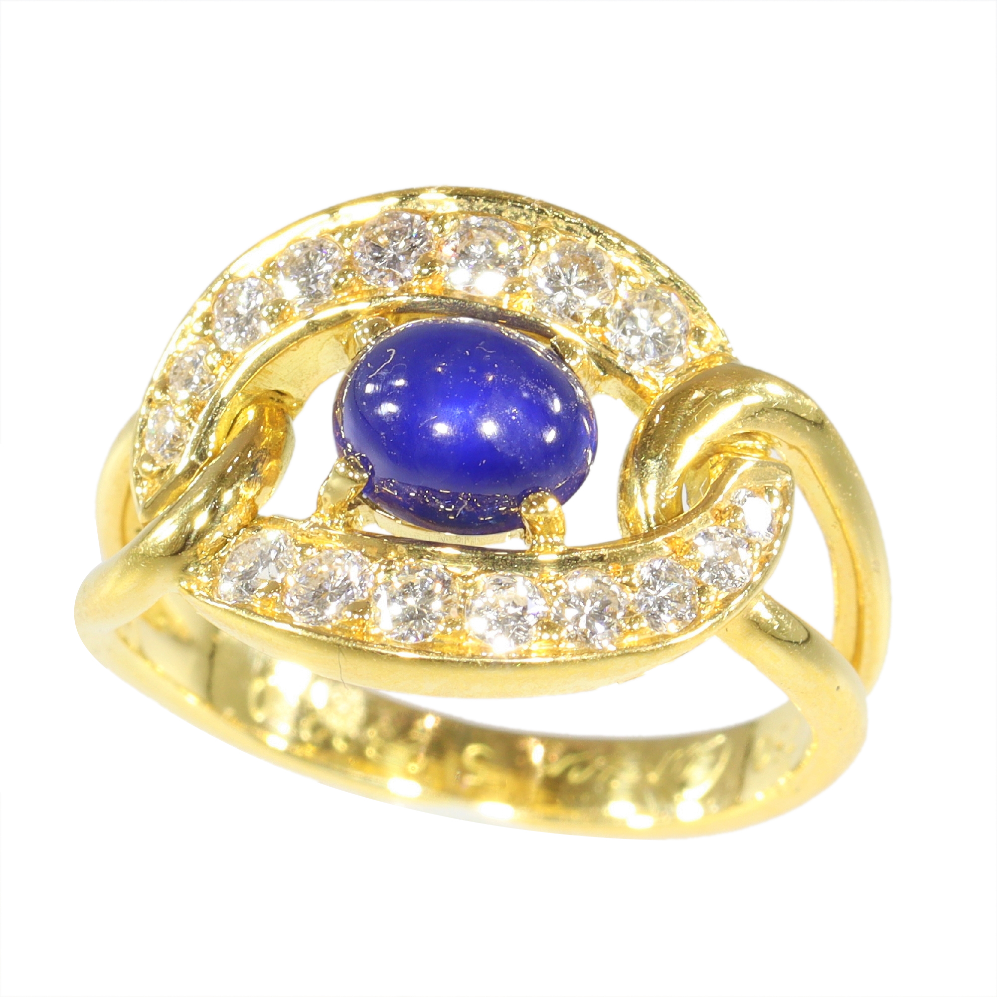 Vintage luxury CARTIER ring with sapphire and diamonds